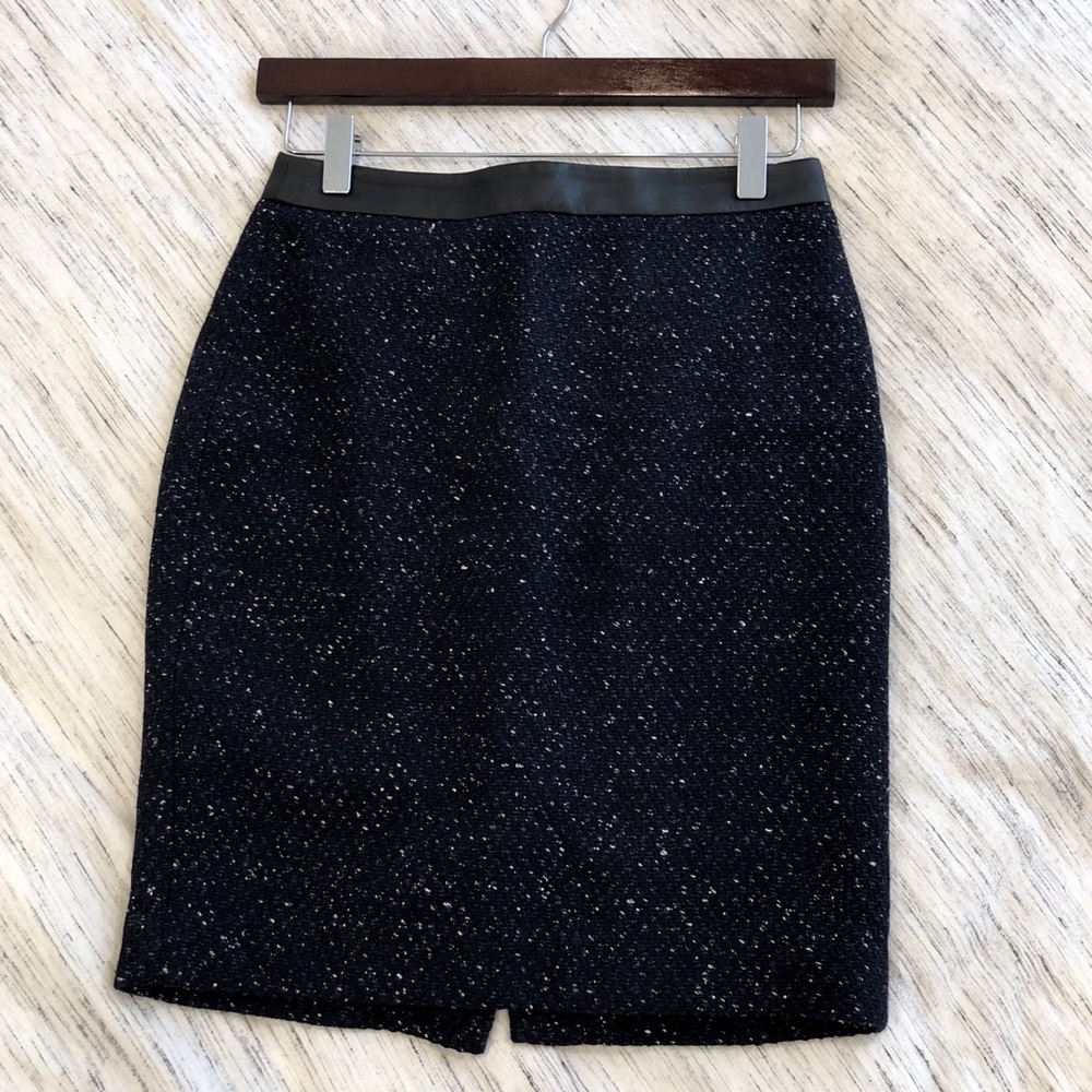 Ann Taylor Faux Leather Trim Wool Skirt Navy/Black